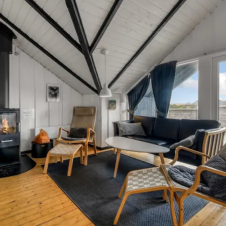 Semesterbostad With Terrace And Dune View - Sj275 *
