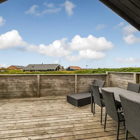 Semesterbostad With Terrace And Dune View - Sj275